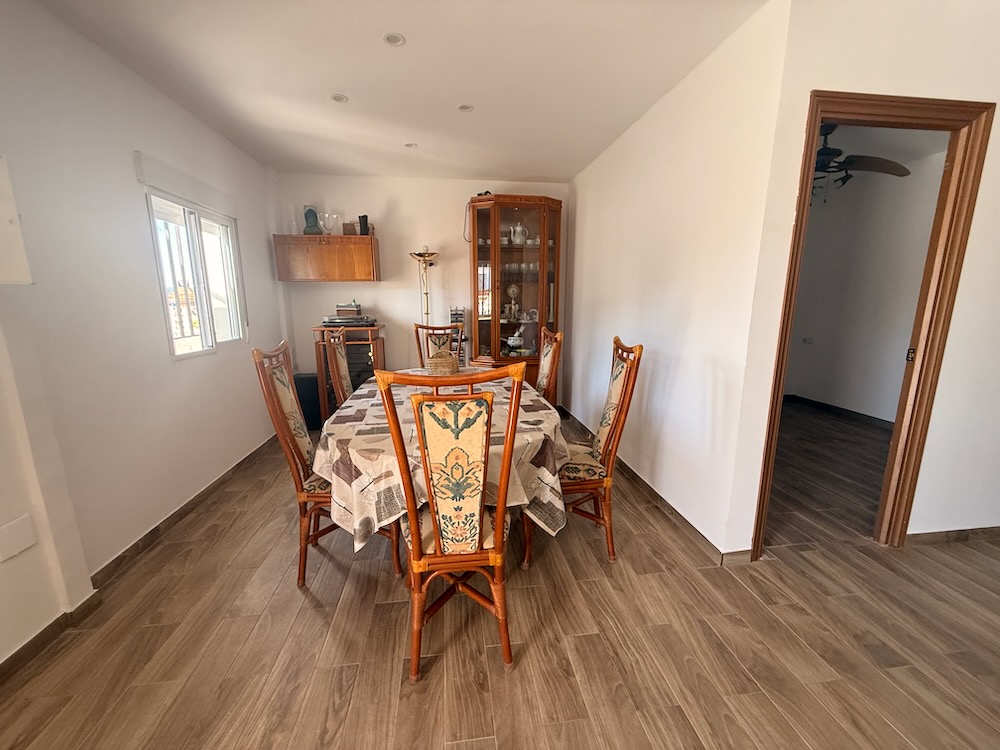 Property 2530 - Image 6